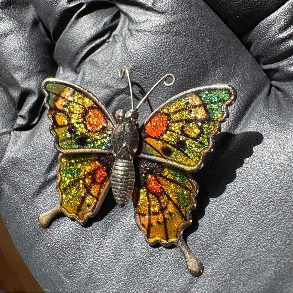 Butterfly brooch pin fall colors - Picture 11 of 11